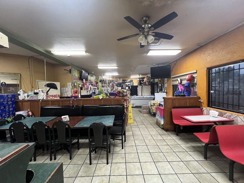 Contreras Market interior